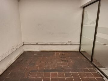 OPORTUNIDAD PROPIEDAD COMERCIAL CON OFICINAS Y TALLER