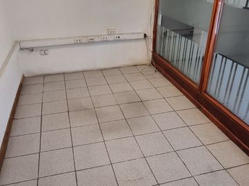 OPORTUNIDAD PROPIEDAD COMERCIAL CON OFICINAS Y TALLER