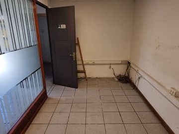 OPORTUNIDAD PROPIEDAD COMERCIAL CON OFICINAS Y TALLER