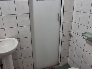 OPORTUNIDAD PROPIEDAD COMERCIAL CON OFICINAS Y TALLER