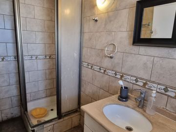 OPORTUNIDAD PROPIEDAD COMERCIAL CON OFICINAS Y TALLER