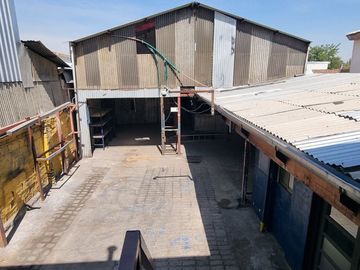 OPORTUNIDAD PROPIEDAD COMERCIAL CON OFICINAS Y TALLER