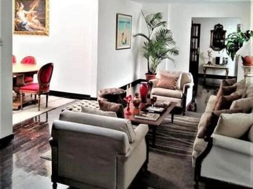 Venta de linda casa en exclusiva zona de San Isidro