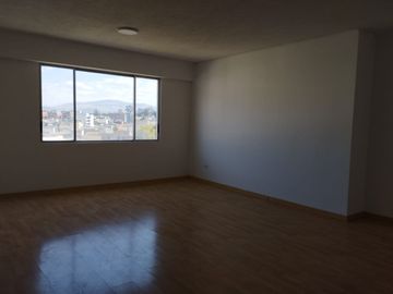 Vendo Departamento remodelado,  Sector Iglesia El Carmelo.