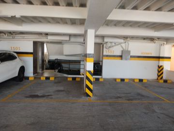 VENDO APARTAMENTO DUPLEX EDIFICIO PORTAL DE ALCALA  EN CABECERA BUCARAMANGA