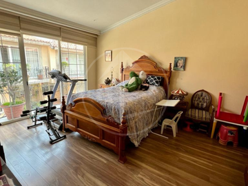 Espectacular Casa En Interlomas: Elegancia, Seguridad Y Comodidad