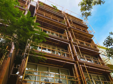 Estudio Artístico Amueblado en Calle 38th. Ideal para inversores