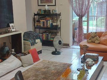 HOUSE & LOT FOR SALE NEAR AIRPORT ID 14877