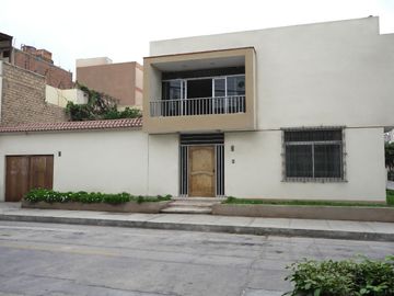 Vendo Linda Casa en Bellavista - Doble Fachada