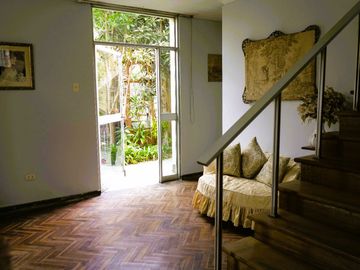 Vendo Linda Casa en Bellavista - Doble Fachada