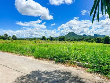 Land for Sale in Bang Saray Eastside, Beautiful mountain view.