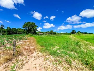 Land for Sale in Bang Saray Eastside, Beautiful mountain view.