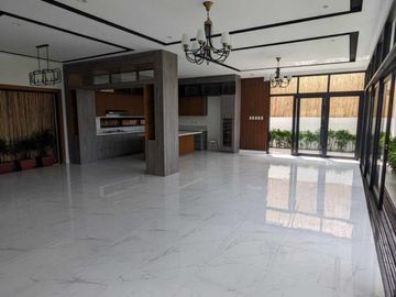 FS: Beautiful House & Lot in Greenwoods, Rizal.