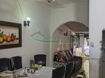 VENDEMOS EN GIRARDOT, CASA - NEGOCIO  EN LA VIA PRINCIPAL  DEL BARRIO CENTENARIO
