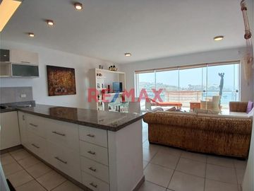 Encantador Dúplex En Venta Con Vista Al Mar En San Bartolo - Lima