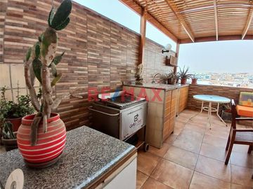 Encantador Dúplex En Venta Con Vista Al Mar En San Bartolo - Lima