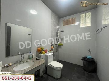 Single house, Sao Hai, Saraburi, near Sao Hai Hospital.