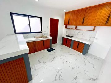 Brand New Modern 4 Bedroom Bungalow For Sale in BF Almanza, Las PIñas City