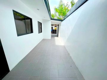 Brand New Modern 4 Bedroom Bungalow For Sale in BF Almanza, Las PIñas City