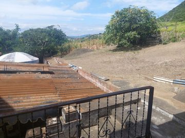 Casa con terreno de venta montecristi zona norte