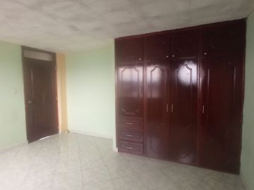 VENTA  DE EDIFICIO EN LA CIUDADELA IBARRA SUR DE QUITO