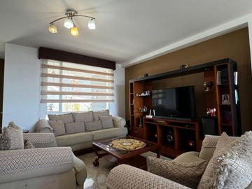 VENTA CASA LINDA SECTOR CARCELEN EXCEPCIONAL VISTA, COMODIDAD Y SEGURIDAD