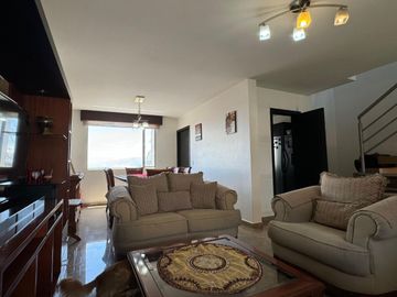 VENTA CASA LINDA SECTOR CARCELEN EXCEPCIONAL VISTA, COMODIDAD Y SEGURIDAD