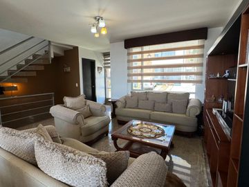 VENTA CASA LINDA SECTOR CARCELEN EXCEPCIONAL VISTA, COMODIDAD Y SEGURIDAD
