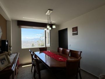 VENTA CASA LINDA SECTOR CARCELEN EXCEPCIONAL VISTA, COMODIDAD Y SEGURIDAD