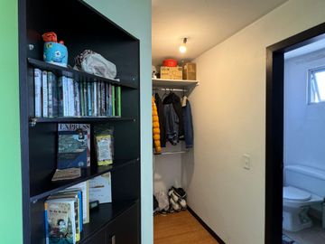 VENTA CASA LINDA SECTOR CARCELEN EXCEPCIONAL VISTA, COMODIDAD Y SEGURIDAD