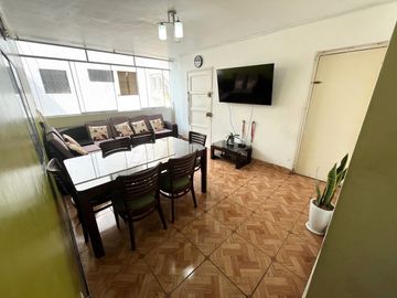 Venta de Departamento en Lince en Tercer Piso - Vista Interna