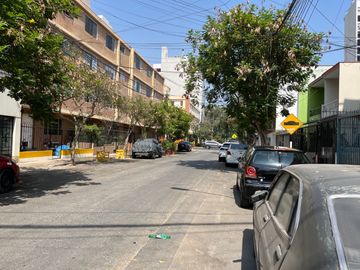 Venta de Departamento en Lince en Tercer Piso - Vista Interna