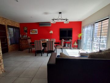 Castelar Sur - Venta - Casa 4 Ambientes