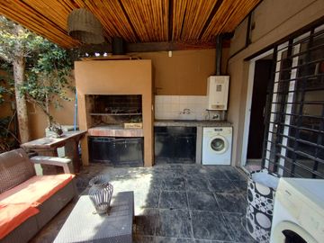Castelar Sur - Venta - Casa 4 Ambientes