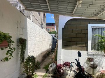 Vendo OPORTUNIDAD amplia propiedad rentera General Villamil Playas sector Humboltd