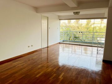 VENTA DE HERMOSO DEPARTAMENTO CON BALCÓN Y COCHERA EN SAN BORJA