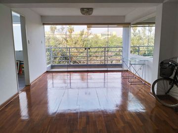 VENTA DE HERMOSO DEPARTAMENTO CON BALCÓN Y COCHERA EN SAN BORJA