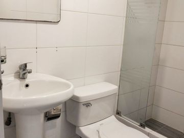 VENTA DE HERMOSO DEPARTAMENTO CON BALCÓN Y COCHERA EN SAN BORJA