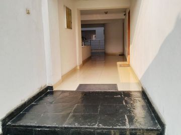 VENTA DE HERMOSO DEPARTAMENTO CON BALCÓN Y COCHERA EN SAN BORJA