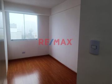 Vendo Iluminado Y Bien Distribuido Depa Con Cochera A 2 Cuadras De Pardo Miraflores