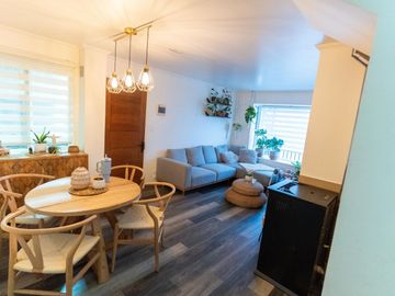 Se vende amplia casa de 150 m² se encuentra en el barrio de Collico