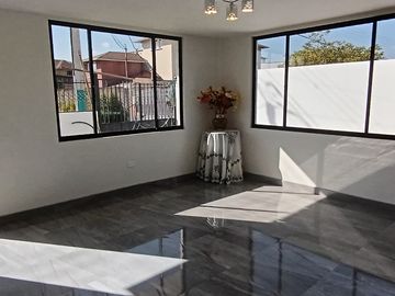 VENTA DE CASA INDEPENDIENTE A ESTRENAR – San Rafael
