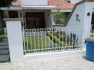 VENTA DE HERMOSA CASA EN RESIDENCIAL TEJALPA CASA 26, JIUTEPEC, MORELOS, EXCELENTE OPORTUNIDAD