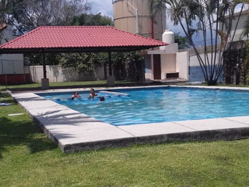 VENTA DE HERMOSA CASA EN RESIDENCIAL TEJALPA CASA 26, JIUTEPEC, MORELOS, EXCELENTE OPORTUNIDAD