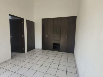 VENTA DE HERMOSA CASA EN RESIDENCIAL TEJALPA CASA 26, JIUTEPEC, MORELOS, EXCELENTE OPORTUNIDAD