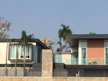 Second-hand detached house for sale, good location, near community, Nong Kho, Sriracha, Chonburi