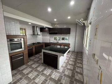 Second-hand detached house for sale, good location, near community, Nong Kho, Sriracha, Chonburi
