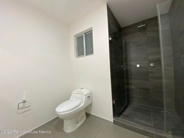 Punta Esmeralda. Departamento de segunda mano, 3 recamaras - VENTA