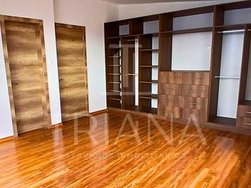 CASA ESTRENAR BARRIO CASHAPAMBA SANGOLQUI