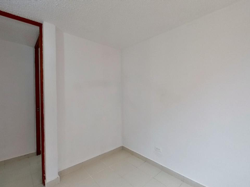 VENTA APARTAMENTO  -MADRID CUNDINAMARCA-BAJO PRECIO-OPORTUNIDAD REMODELADO